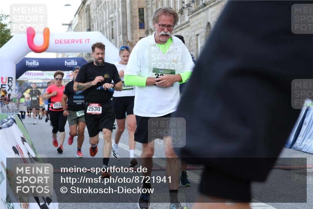 07.09.2025 - BARMER Alsterlauf Strokosch-Dieckow http://msf.ph/oto/8721941 07.09.2025 09:56:54 Ziel 2003, 2320, 2512, 2530, 2763, 3080, 3251, 3371, 3696, 4236, 4237, 4338, 4750, 4776, 5081, 5304, 5308, 5342, 5349, 5481, 5529, 5637, 5791, 5805, 6089, 8148, 8210 meine-sportfotos.de