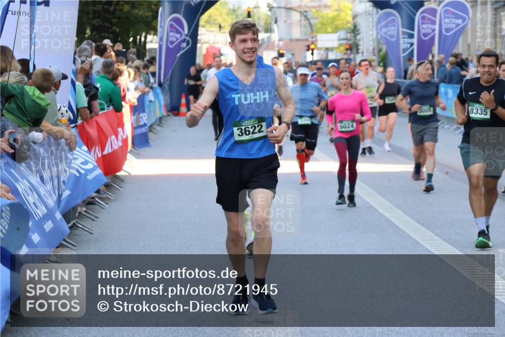 07.09.2025 - BARMER Alsterlauf Strokosch-Dieckow http://msf.ph/oto/8721945 07.09.2025 09:56:05 Ziel 2003, 2022, 2320, 2437, 2452, 2512, 2530, 3080, 3251, 3696, 3752, 3963, 4121, 4236, 4237, 4479, 4507, 4508, 4750, 4776, 5081, 5304, 5308, 5342, 5349, 5481, 5529, 5739, 5805, 5925, 6089, 6187, 6223, 8007, 8148 meine-sportfotos.de