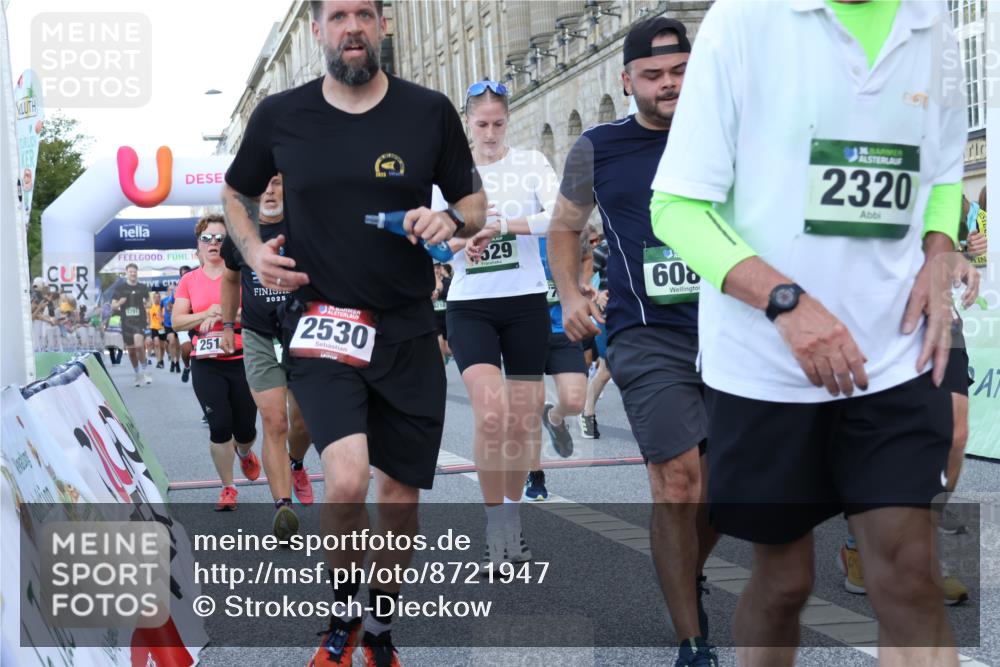 07.09.2025 - BARMER Alsterlauf Strokosch-Dieckow http://msf.ph/oto/8721947 07.09.2025 09:56:55 Ziel 2003, 2320, 2512, 2530, 2763, 3080, 3251, 3371, 3696, 3970, 4236, 4237, 4338, 4750, 4776, 5081, 5304, 5308, 5342, 5349, 5481, 5529, 5637, 5791, 5805, 6089, 8148, 8210 meine-sportfotos.de