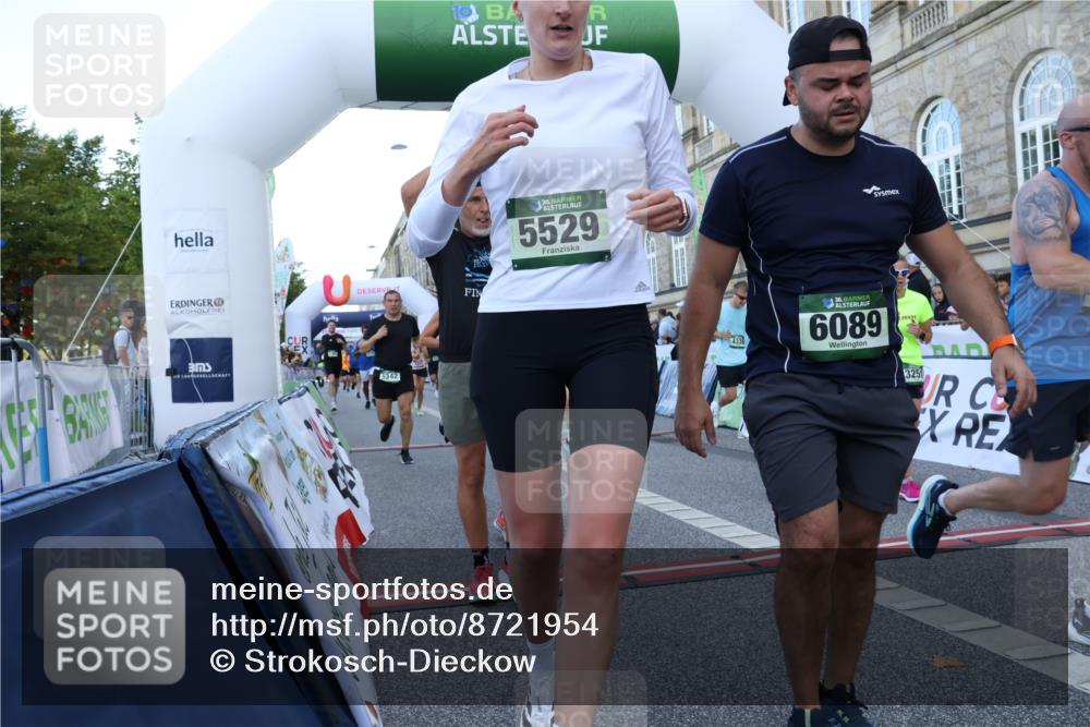 07.09.2025 - BARMER Alsterlauf Strokosch-Dieckow http://msf.ph/oto/8721954 07.09.2025 09:56:57 Ziel 2003, 2320, 2512, 2530, 2763, 3080, 3251, 3371, 3656, 3696, 3970, 4236, 4237, 4338, 4750, 4776, 5304, 5308, 5342, 5349, 5481, 5529, 5637, 5791, 5805, 6089, 6138, 8148, 8210 meine-sportfotos.de