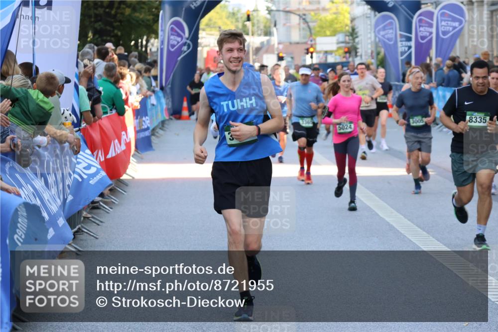 07.09.2025 - BARMER Alsterlauf Strokosch-Dieckow http://msf.ph/oto/8721955 07.09.2025 09:56:05 Ziel 2003, 2022, 2320, 2437, 2452, 2512, 2530, 3080, 3251, 3696, 3752, 3963, 4121, 4236, 4237, 4479, 4507, 4508, 4750, 4776, 5081, 5304, 5308, 5342, 5349, 5481, 5529, 5739, 5805, 5925, 6089, 6187, 6223, 8007, 8148 meine-sportfotos.de