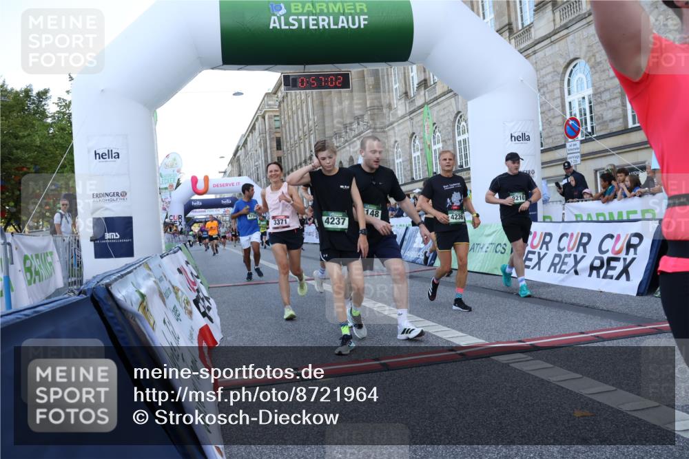 07.09.2025 - BARMER Alsterlauf Strokosch-Dieckow http://msf.ph/oto/8721964 07.09.2025 09:57:00 Ziel 2003, 2512, 2763, 2797, 2908, 3080, 3251, 3371, 3656, 3696, 3970, 4236, 4237, 4338, 4750, 4776, 5342, 5349, 5481, 5637, 5791, 5895, 6138, 6206, 6269, 8148, 8210 meine-sportfotos.de