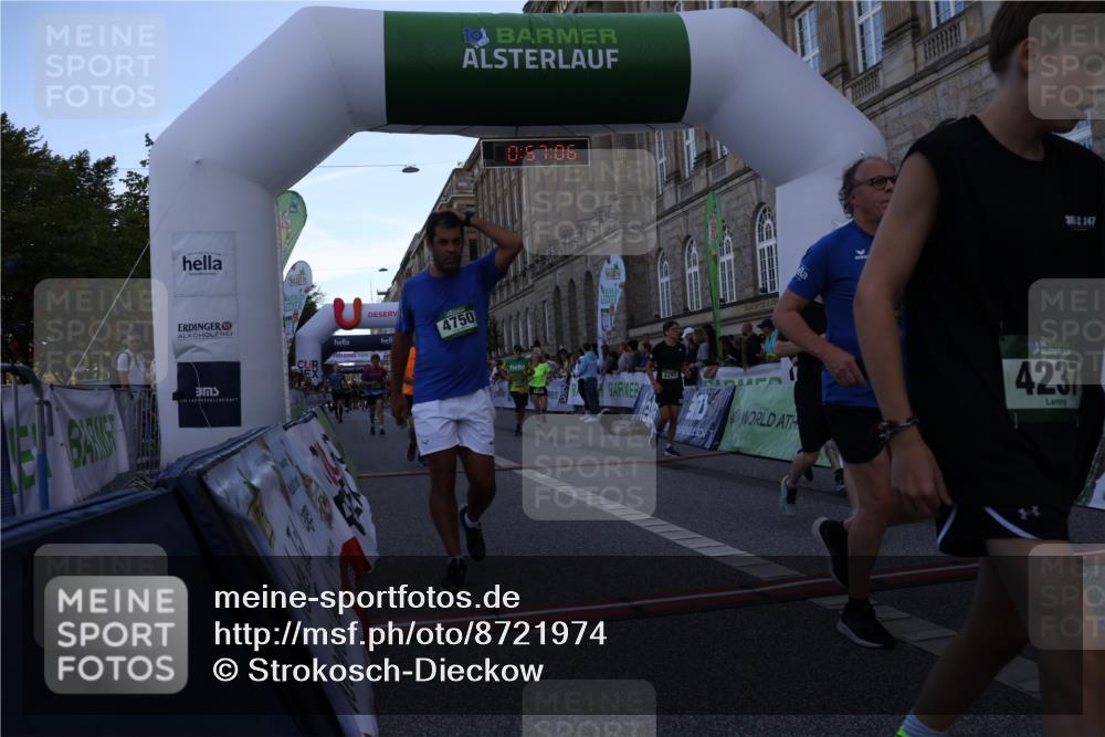 07.09.2025 - BARMER Alsterlauf Strokosch-Dieckow http://msf.ph/oto/8721974 07.09.2025 09:57:04 Ziel 2763, 2797, 2908, 3371, 3656, 3970, 4105, 4235, 4236, 4750, 5562, 5637, 5791, 5895, 5977, 6138, 6206, 6269, 6274, 8014, 8210, 8366, 8427 meine-sportfotos.de