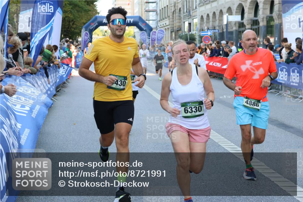 07.09.2025 - BARMER Alsterlauf Strokosch-Dieckow http://msf.ph/oto/8721991 07.09.2025 09:55:56 Ziel 2022, 2150, 2151, 2152, 2245, 2320, 2341, 2437, 2452, 2568, 2664, 2665, 2722, 3188, 3658, 3752, 3868, 3869, 3963, 4121, 4479, 4490, 4507, 4508, 4565, 4706, 4824, 5375, 5739, 5925, 6089, 6170, 6186, 6223, 8007, 8500 meine-sportfotos.de