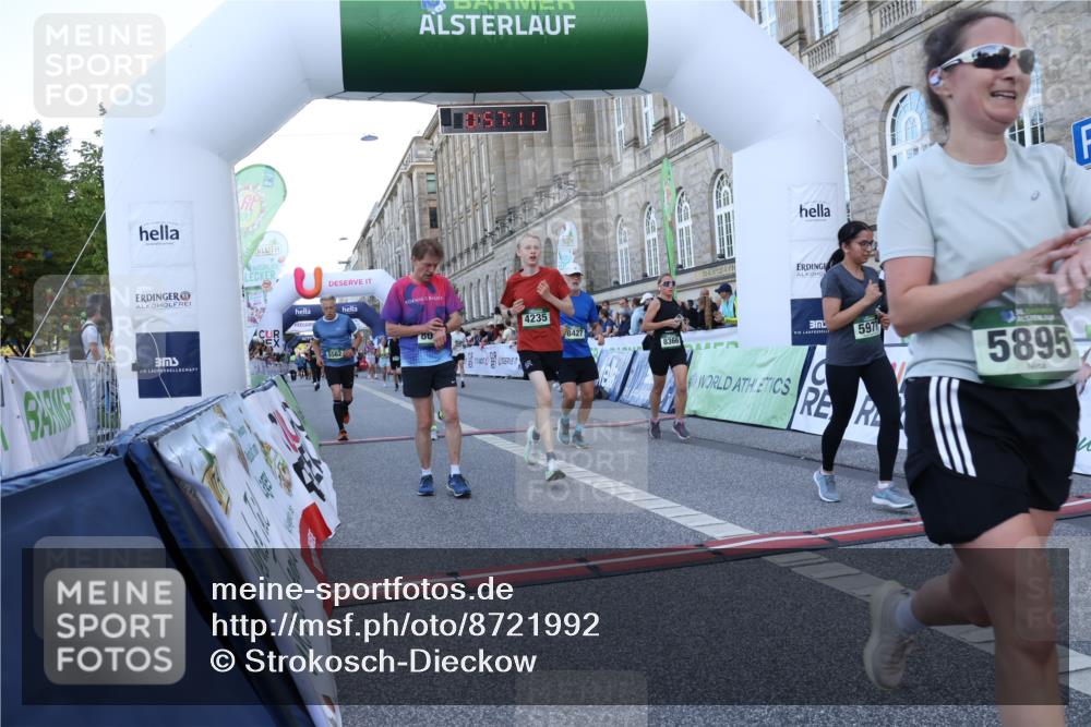 07.09.2025 - BARMER Alsterlauf Strokosch-Dieckow http://msf.ph/oto/8721992 07.09.2025 09:57:10 Ziel 2507, 2750, 2752, 2797, 2908, 4105, 4235, 5504, 5562, 5688, 5895, 5977, 6206, 6269, 6274, 8014, 8366, 8427 meine-sportfotos.de