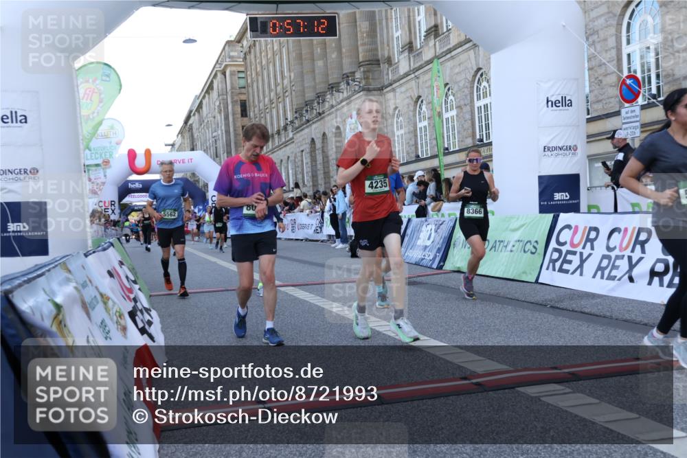 07.09.2025 - BARMER Alsterlauf Strokosch-Dieckow http://msf.ph/oto/8721993 07.09.2025 09:57:10 Ziel 2507, 2750, 2752, 2797, 2908, 4105, 4235, 5504, 5562, 5688, 5895, 5977, 6206, 6269, 6274, 8014, 8366, 8427 meine-sportfotos.de