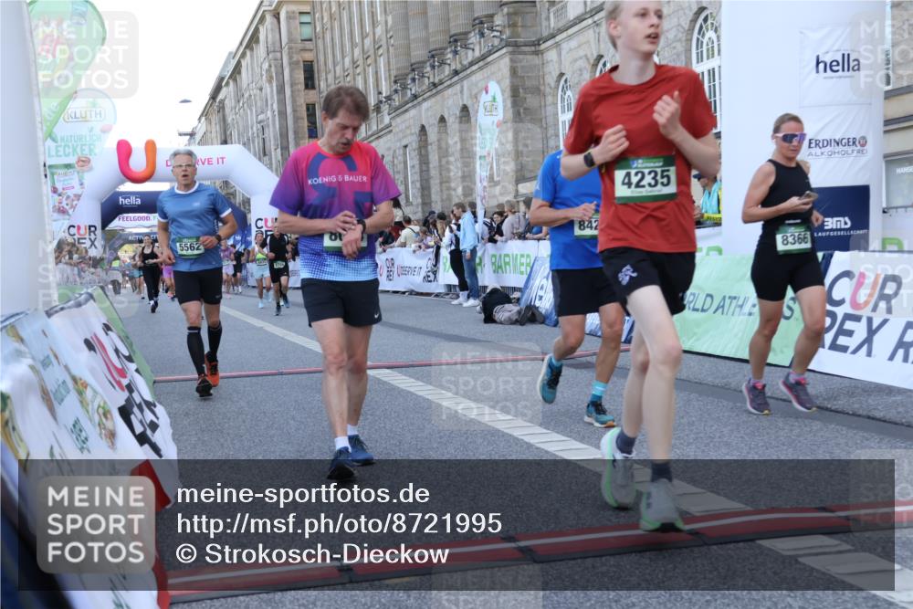 07.09.2025 - BARMER Alsterlauf Strokosch-Dieckow http://msf.ph/oto/8721995 07.09.2025 09:57:10 Ziel 2507, 2750, 2752, 2797, 2908, 4105, 4235, 5504, 5562, 5688, 5895, 5977, 6206, 6269, 6274, 8014, 8366, 8427 meine-sportfotos.de