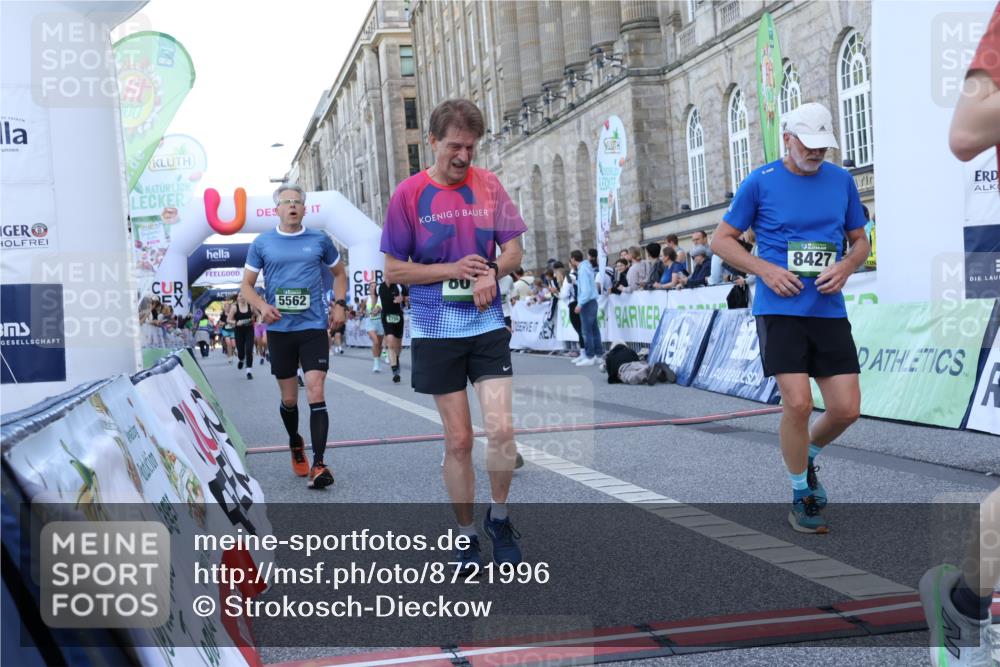 07.09.2025 - BARMER Alsterlauf Strokosch-Dieckow http://msf.ph/oto/8721996 07.09.2025 09:57:11 Ziel 2507, 2750, 2752, 3456, 3615, 4105, 4235, 5504, 5562, 5688, 5750, 5895, 5977, 6206, 6269, 6274, 8014, 8366, 8427 meine-sportfotos.de