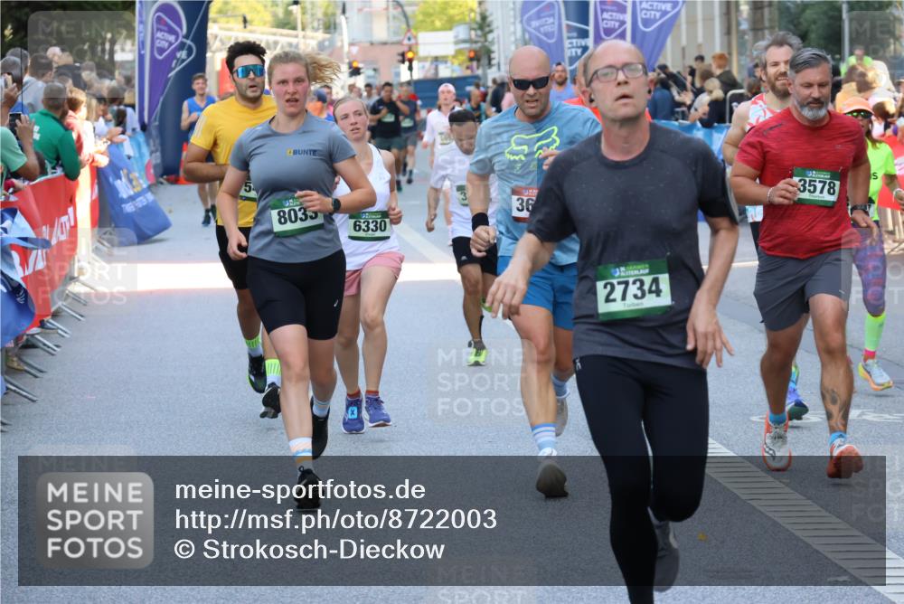07.09.2025 - BARMER Alsterlauf Strokosch-Dieckow http://msf.ph/oto/8722003 07.09.2025 09:55:51 Ziel 2022, 2150, 2151, 2152, 2245, 2341, 2437, 2452, 2568, 2664, 2665, 2722, 2868, 3005, 3188, 3365, 3658, 3661, 3752, 3868, 3869, 4121, 4490, 4507, 4508, 4565, 4706, 4824, 5024, 5375, 5925, 6034, 6170, 6186, 6223, 6277, 8007, 8500 meine-sportfotos.de
