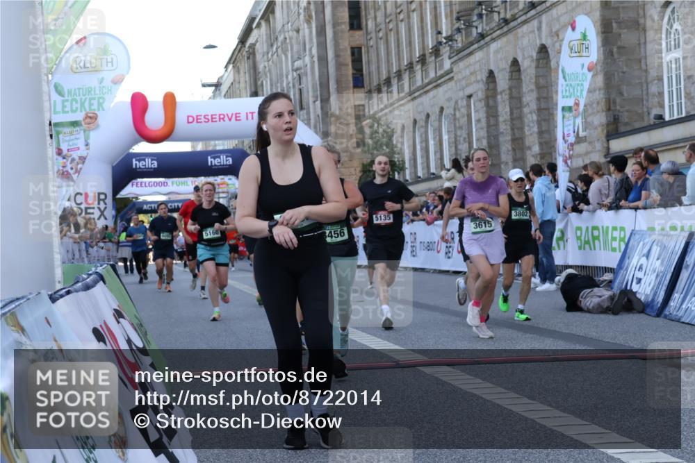 07.09.2025 - BARMER Alsterlauf Strokosch-Dieckow http://msf.ph/oto/8722014 07.09.2025 09:57:17 Ziel 2507, 2582, 2750, 2752, 2903, 3191, 3456, 3552, 3568, 3615, 3802, 3988, 5004, 5006, 5115, 5135, 5160, 5504, 5664, 5688, 5750, 6093, 8065, 8479 meine-sportfotos.de