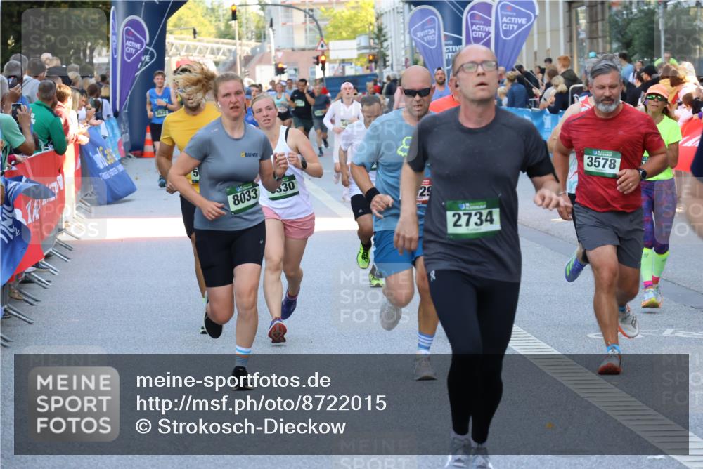 07.09.2025 - BARMER Alsterlauf Strokosch-Dieckow http://msf.ph/oto/8722015 07.09.2025 09:55:51 Ziel 2022, 2150, 2151, 2152, 2245, 2341, 2437, 2452, 2568, 2664, 2665, 2722, 2868, 3005, 3188, 3365, 3658, 3661, 3752, 3868, 3869, 4121, 4490, 4507, 4508, 4565, 4706, 4824, 5024, 5375, 5925, 6034, 6170, 6186, 6223, 6277, 8007, 8500 meine-sportfotos.de