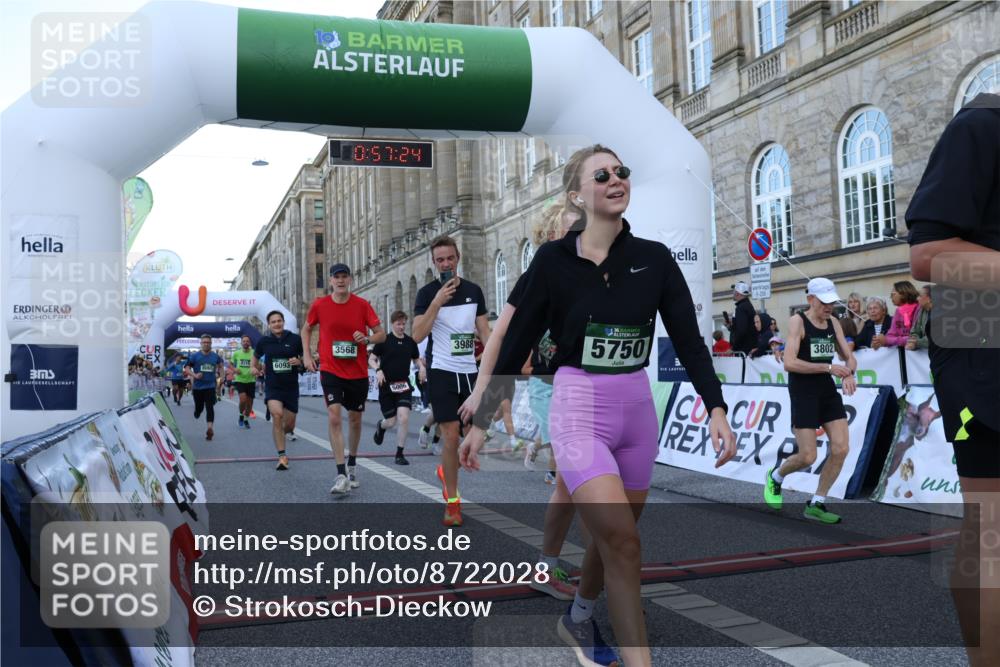 07.09.2025 - BARMER Alsterlauf Strokosch-Dieckow http://msf.ph/oto/8722028 07.09.2025 09:57:22 Ziel 2406, 2582, 2819, 2903, 2998, 3191, 3381, 3456, 3552, 3568, 3615, 3802, 3988, 4407, 4809, 4842, 4844, 5004, 5006, 5115, 5135, 5160, 5293, 5664, 5750, 5912, 5978, 6093, 8065, 8315, 8479 meine-sportfotos.de