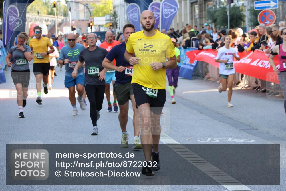 07.09.2025 - BARMER Alsterlauf Strokosch-Dieckow http://msf.ph/oto/8722032 07.09.2025 09:55:48 Ziel 2022, 2150, 2151, 2152, 2245, 2341, 2452, 2568, 2664, 2665, 2722, 2868, 3005, 3188, 3365, 3658, 3661, 3868, 3869, 4490, 4565, 4706, 4824, 5024, 5037, 5375, 5925, 6034, 6170, 6186, 6277, 8007, 8335, 8500 meine-sportfotos.de