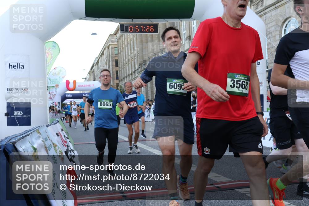 07.09.2025 - BARMER Alsterlauf Strokosch-Dieckow http://msf.ph/oto/8722034 07.09.2025 09:57:24 Ziel 2216, 2406, 2582, 2606, 2819, 2903, 2998, 3191, 3381, 3552, 3568, 3802, 3988, 4407, 4767, 4809, 4842, 4844, 5004, 5006, 5115, 5135, 5160, 5293, 5664, 5912, 5978, 6093, 8065, 8315, 8479 meine-sportfotos.de