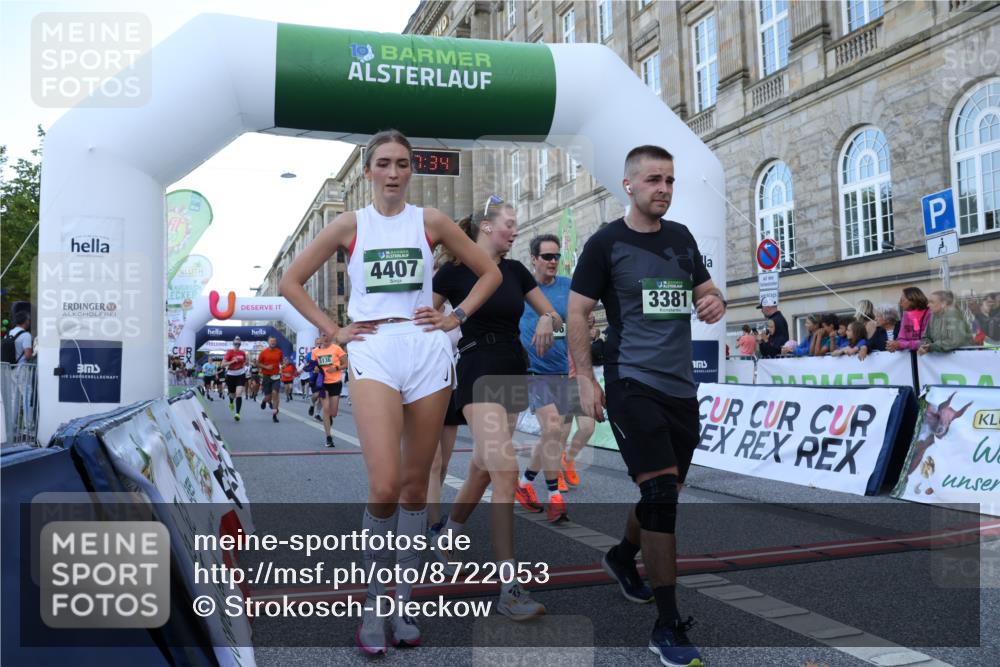 07.09.2025 - BARMER Alsterlauf Strokosch-Dieckow http://msf.ph/oto/8722053 07.09.2025 09:57:32 Ziel 2037, 2195, 2216, 2406, 2606, 2724, 2819, 3267, 3362, 3381, 4407, 4416, 4767, 4842, 4844, 5136, 5293, 5377, 5397, 5609, 5912, 5978, 6150, 6151 meine-sportfotos.de