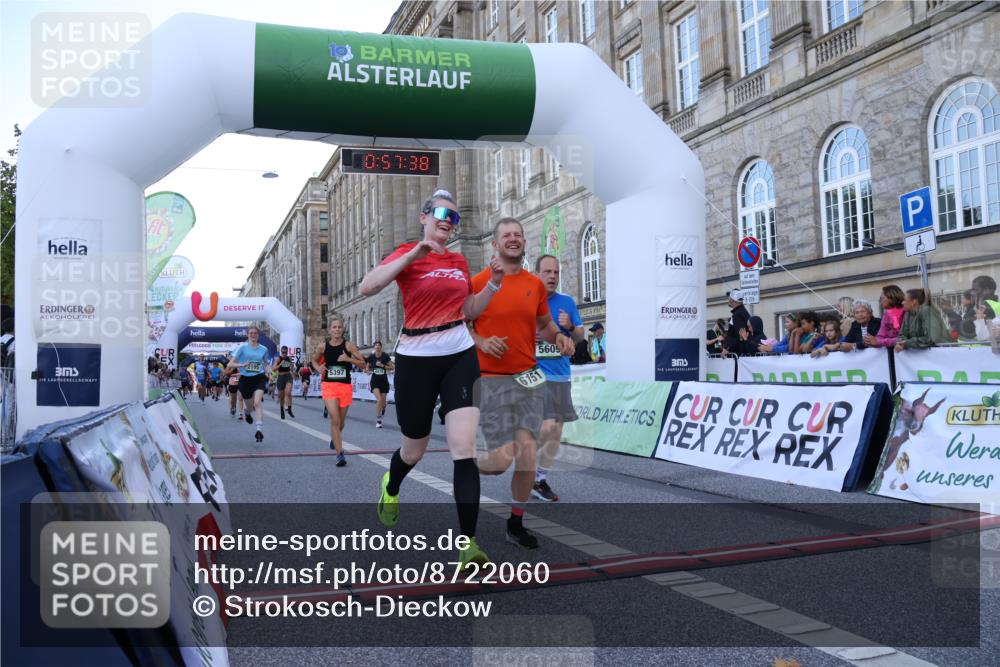 07.09.2025 - BARMER Alsterlauf Strokosch-Dieckow http://msf.ph/oto/8722060 07.09.2025 09:57:36 Ziel 2037, 2195, 2606, 2724, 3028, 3267, 3362, 3434, 3721, 4328, 4416, 5102, 5136, 5377, 5397, 5609, 6075, 6150, 6151, 8383 meine-sportfotos.de