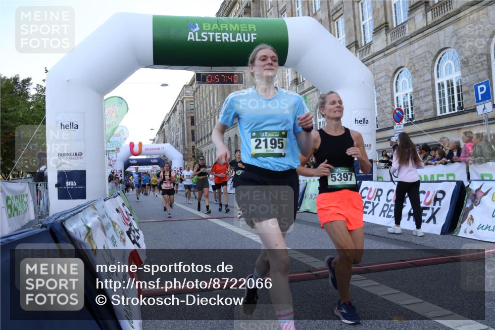07.09.2025 - BARMER Alsterlauf Strokosch-Dieckow http://msf.ph/oto/8722066 07.09.2025 09:57:38 Ziel 2076, 2195, 2724, 3028, 3267, 3362, 3434, 3721, 4187, 4328, 4416, 4987, 5101, 5102, 5136, 5377, 5397, 5609, 6075, 6150, 6151, 8034, 8383 meine-sportfotos.de