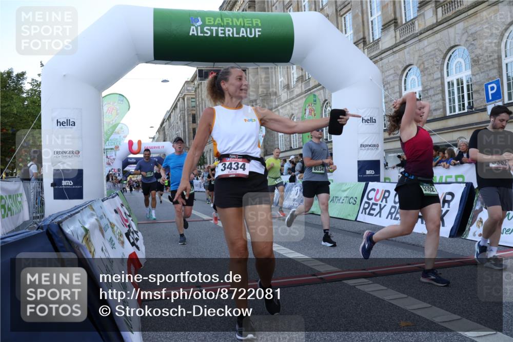 07.09.2025 - BARMER Alsterlauf Strokosch-Dieckow http://msf.ph/oto/8722081 07.09.2025 09:57:44 Ziel 2076, 2724, 3028, 3129, 3267, 3268, 3434, 3721, 4187, 4328, 4416, 4456, 4672, 4857, 4987, 5069, 5101, 5102, 5199, 5377, 5598, 5987, 6075, 8034, 8383 meine-sportfotos.de