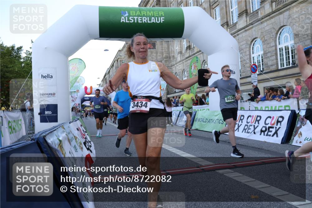 07.09.2025 - BARMER Alsterlauf Strokosch-Dieckow http://msf.ph/oto/8722082 07.09.2025 09:57:45 Ziel 2076, 2646, 3028, 3129, 3268, 3434, 3721, 4187, 4328, 4456, 4672, 4857, 4987, 5069, 5101, 5102, 5199, 5598, 5987, 6075, 6246, 8034, 8383 meine-sportfotos.de