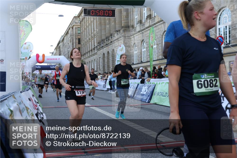 07.09.2025 - BARMER Alsterlauf Strokosch-Dieckow http://msf.ph/oto/8722139 07.09.2025 09:58:07 Ziel 2108, 2388, 2509, 2813, 2829, 2830, 3515, 3543, 3716, 3894, 3919, 3992, 5155, 5257, 5302, 5368, 5406, 5678, 5822, 5962, 6027, 6082, 8370 meine-sportfotos.de