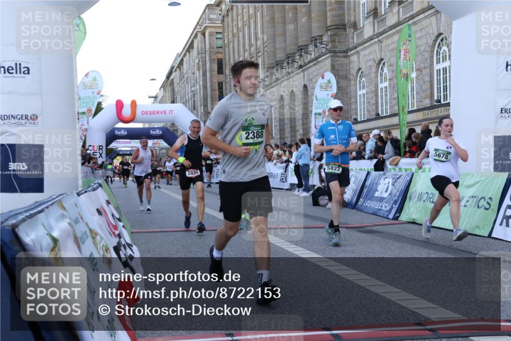 07.09.2025 - BARMER Alsterlauf Strokosch-Dieckow http://msf.ph/oto/8722153 07.09.2025 09:58:11 Ziel 2388, 2678, 2813, 2829, 2830, 3515, 3716, 3919, 3992, 4262, 5155, 5257, 5324, 5678, 5822, 5962, 8099 meine-sportfotos.de