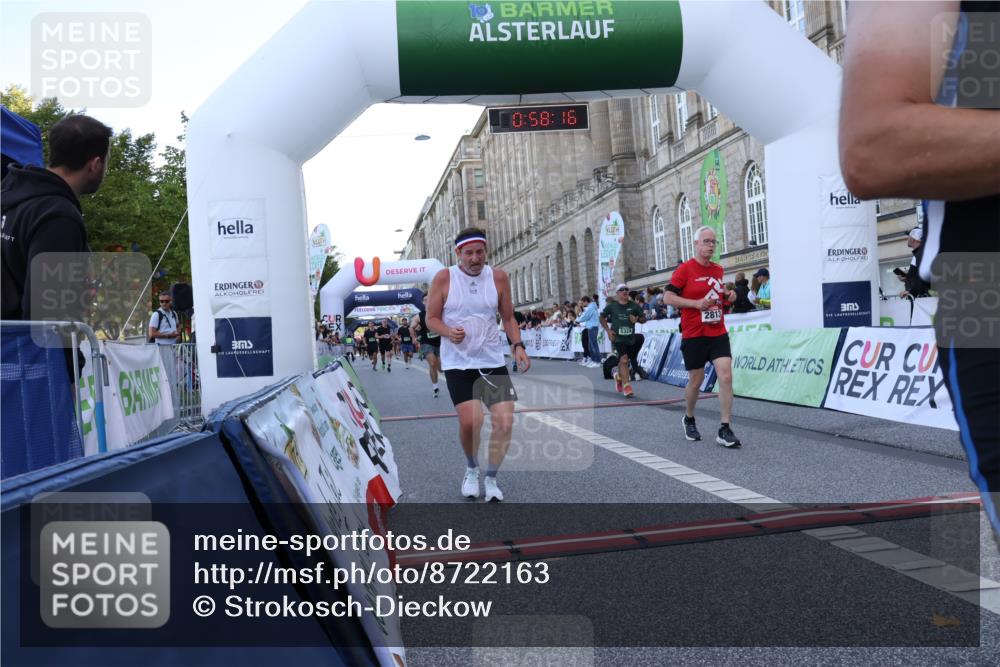 07.09.2025 - BARMER Alsterlauf Strokosch-Dieckow http://msf.ph/oto/8722163 07.09.2025 09:58:14 Ziel 2388, 2678, 2813, 2829, 2830, 3919, 3992, 4262, 4523, 4704, 5075, 5079, 5257, 5324, 5629, 5678, 5822, 5864, 6135, 8099 meine-sportfotos.de