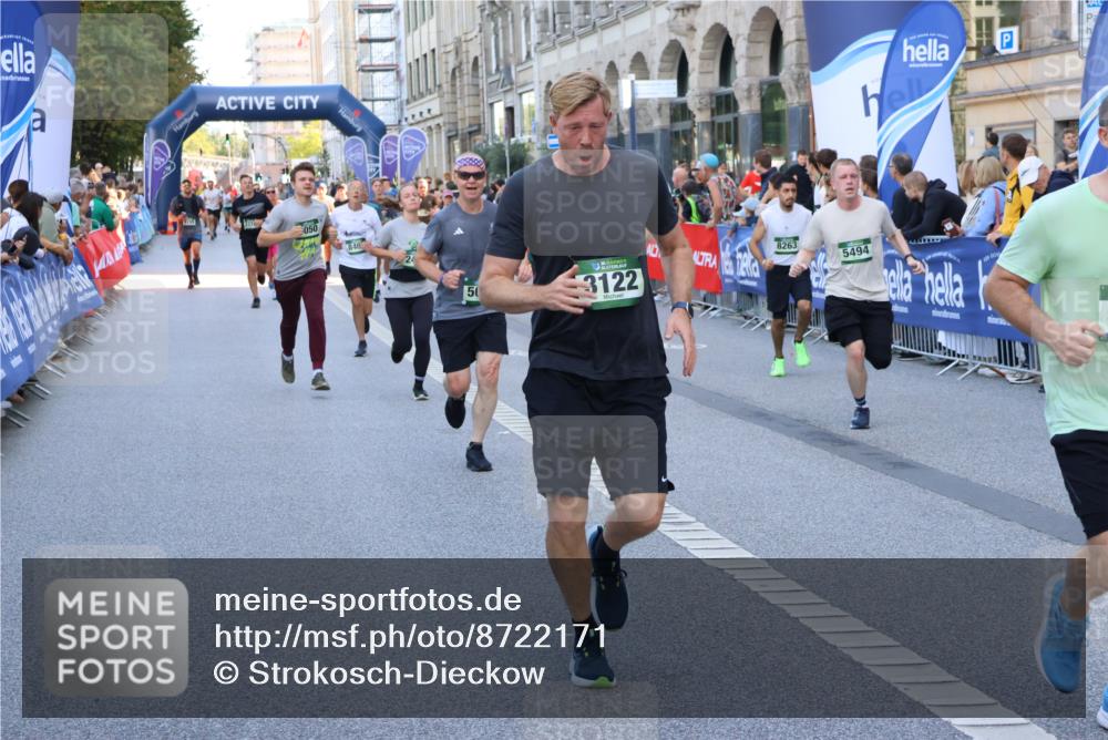07.09.2025 - BARMER Alsterlauf Strokosch-Dieckow http://msf.ph/oto/8722171 07.09.2025 09:55:24 Ziel 2188, 2345, 2734, 2737, 3494, 3578, 3622, 3629, 3827, 3949, 4169, 4646, 4677, 4886, 4894, 5412, 5430, 5675, 5693, 5860, 5903, 6330, 8033 meine-sportfotos.de