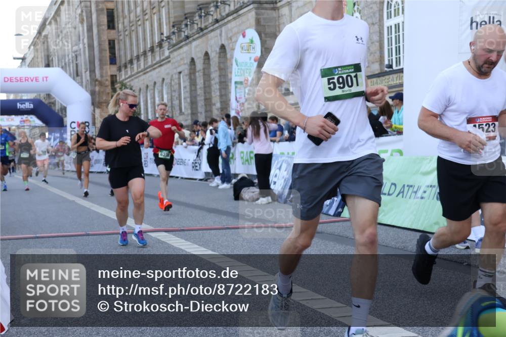 07.09.2025 - BARMER Alsterlauf Strokosch-Dieckow http://msf.ph/oto/8722183 07.09.2025 09:58:23 Ziel 2377, 2672, 2678, 4262, 4523, 4701, 4704, 4888, 4920, 5075, 5079, 5366, 5629, 5697, 5842, 5843, 5864, 5901, 6074, 6135, 6238 meine-sportfotos.de