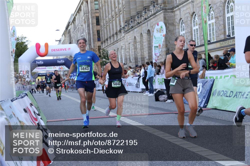07.09.2025 - BARMER Alsterlauf Strokosch-Dieckow http://msf.ph/oto/8722195 07.09.2025 09:58:27 Ziel 2377, 2672, 3055, 4012, 4701, 4723, 4888, 4920, 5366, 5384, 5697, 5842, 5843, 5901, 6074, 6238, 6324 meine-sportfotos.de