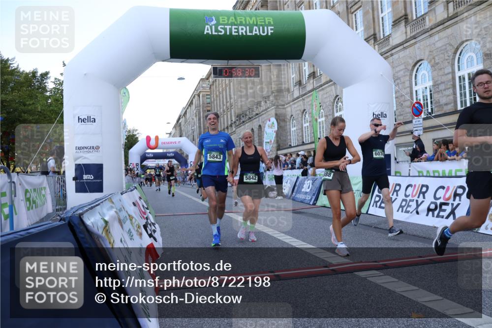 07.09.2025 - BARMER Alsterlauf Strokosch-Dieckow http://msf.ph/oto/8722198 07.09.2025 09:58:28 Ziel 2672, 3055, 4012, 4701, 4723, 4888, 4920, 5366, 5384, 5690, 5697, 5842, 5843, 6074, 6238, 6324, 8052 meine-sportfotos.de