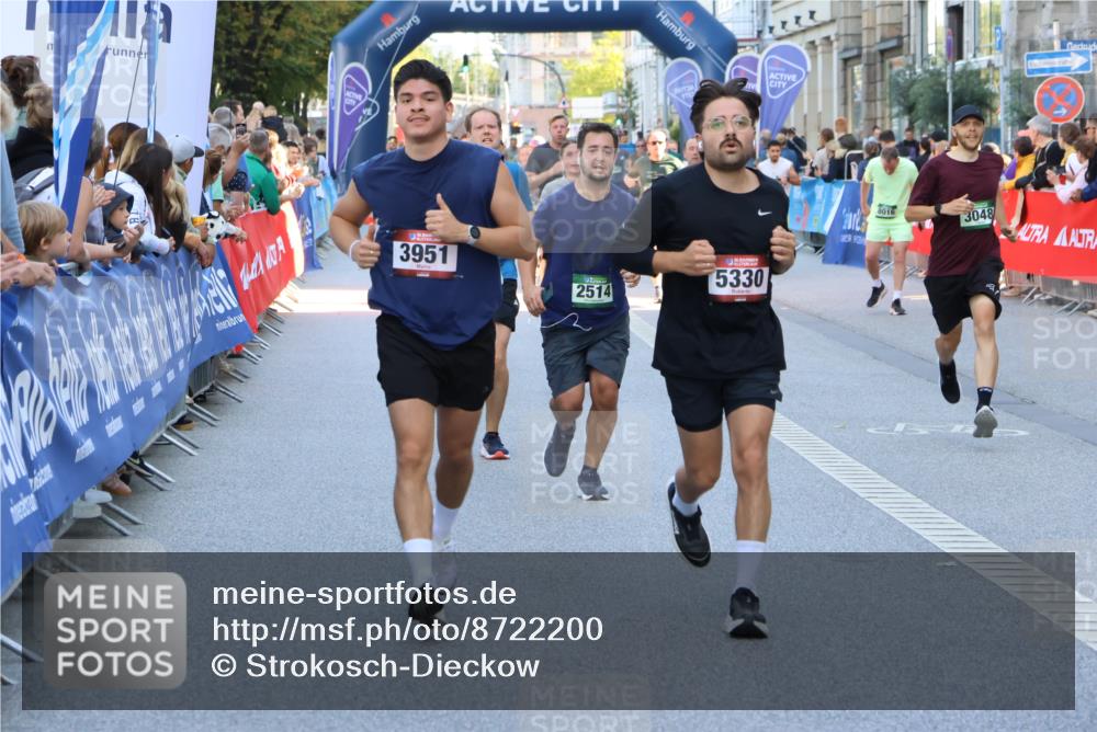 07.09.2025 - BARMER Alsterlauf Strokosch-Dieckow http://msf.ph/oto/8722200 07.09.2025 09:55:15 Ziel 2029, 2188, 2345, 2445, 2616, 2734, 2737, 2800, 3211, 3242, 3298, 3494, 3578, 3629, 3827, 3831, 4169, 4646, 4657, 4677, 4839, 4886, 5350, 5412, 5675, 5691, 5713, 5903, 6330, 8033, 8129, 8309 meine-sportfotos.de