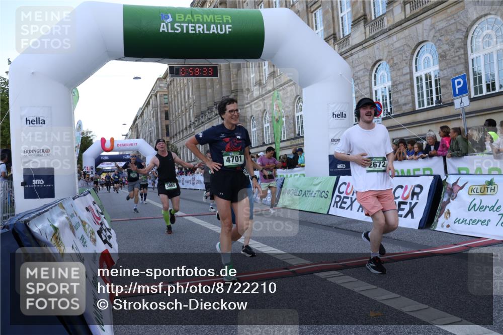 07.09.2025 - BARMER Alsterlauf Strokosch-Dieckow http://msf.ph/oto/8722210 07.09.2025 09:58:31 Ziel 2672, 3055, 4012, 4618, 4701, 4723, 4888, 4920, 5384, 5690, 5842, 5843, 6014, 6074, 6324, 8052, 8091, 8439 meine-sportfotos.de