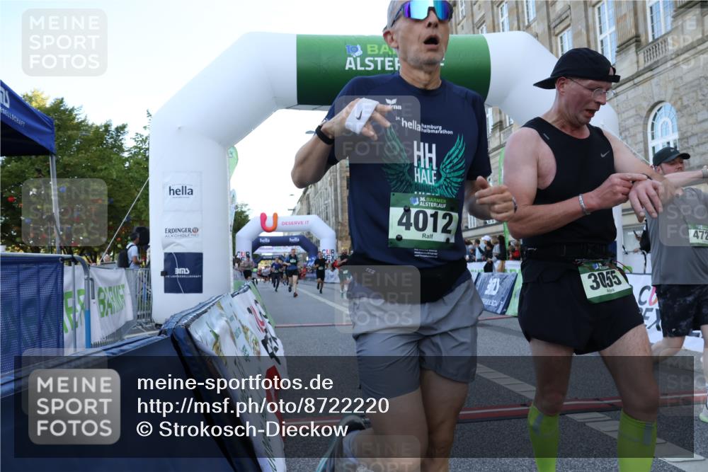 07.09.2025 - BARMER Alsterlauf Strokosch-Dieckow http://msf.ph/oto/8722220 07.09.2025 09:58:34 Ziel 2257, 2670, 2672, 3055, 4012, 4618, 4701, 4723, 4752, 5196, 5384, 5690, 6014, 6023, 6324, 8052, 8091, 8439 meine-sportfotos.de