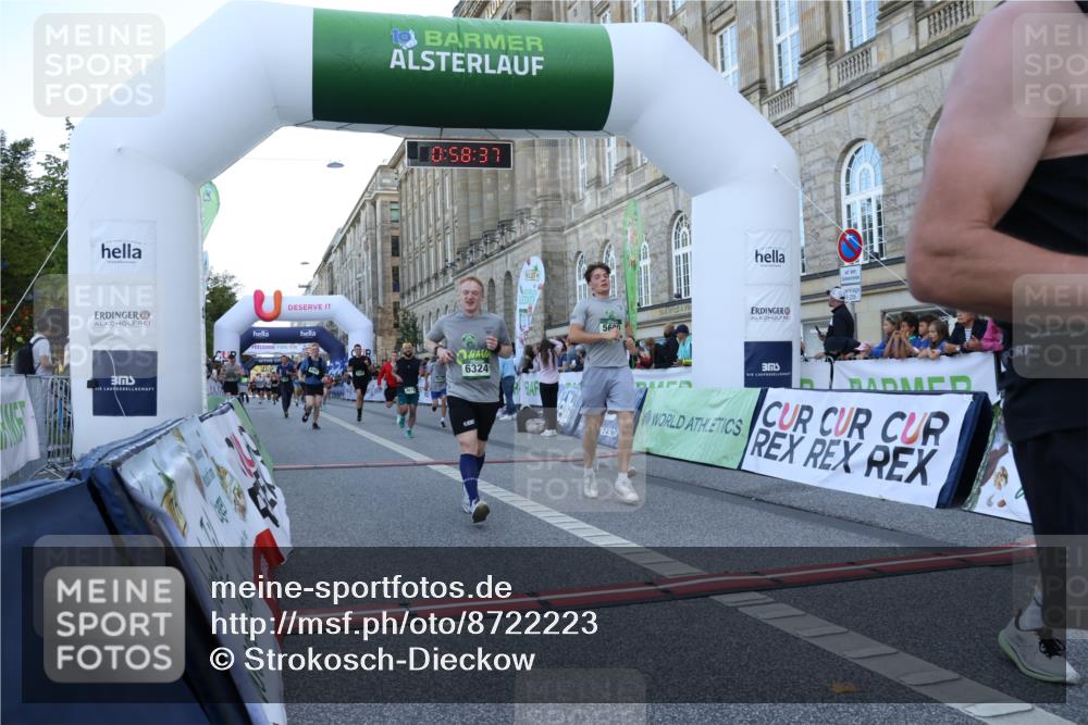07.09.2025 - BARMER Alsterlauf Strokosch-Dieckow http://msf.ph/oto/8722223 07.09.2025 09:58:35 Ziel 2257, 2670, 3055, 4012, 4618, 4712, 4723, 4752, 5196, 5384, 5690, 6014, 6023, 6324, 8052, 8091, 8439 meine-sportfotos.de