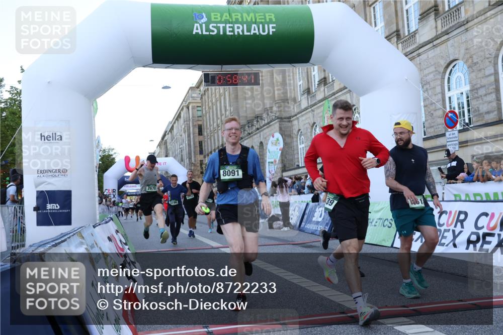 07.09.2025 - BARMER Alsterlauf Strokosch-Dieckow http://msf.ph/oto/8722233 07.09.2025 09:58:39 Ziel 2257, 2670, 2984, 3347, 4618, 4712, 4752, 4843, 4873, 5196, 5260, 5567, 5690, 6014, 6023, 6324, 8052, 8091, 8439 meine-sportfotos.de