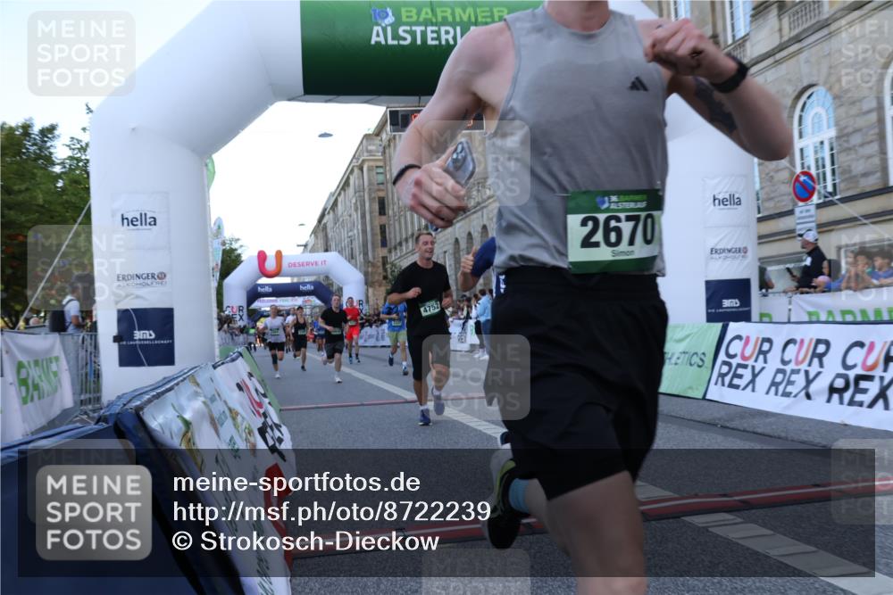 07.09.2025 - BARMER Alsterlauf Strokosch-Dieckow http://msf.ph/oto/8722239 07.09.2025 09:58:41 Ziel 2257, 2670, 2984, 3347, 4006, 4283, 4618, 4712, 4752, 4843, 4873, 5196, 5260, 5567, 6014, 6023, 8042, 8091, 8439 meine-sportfotos.de