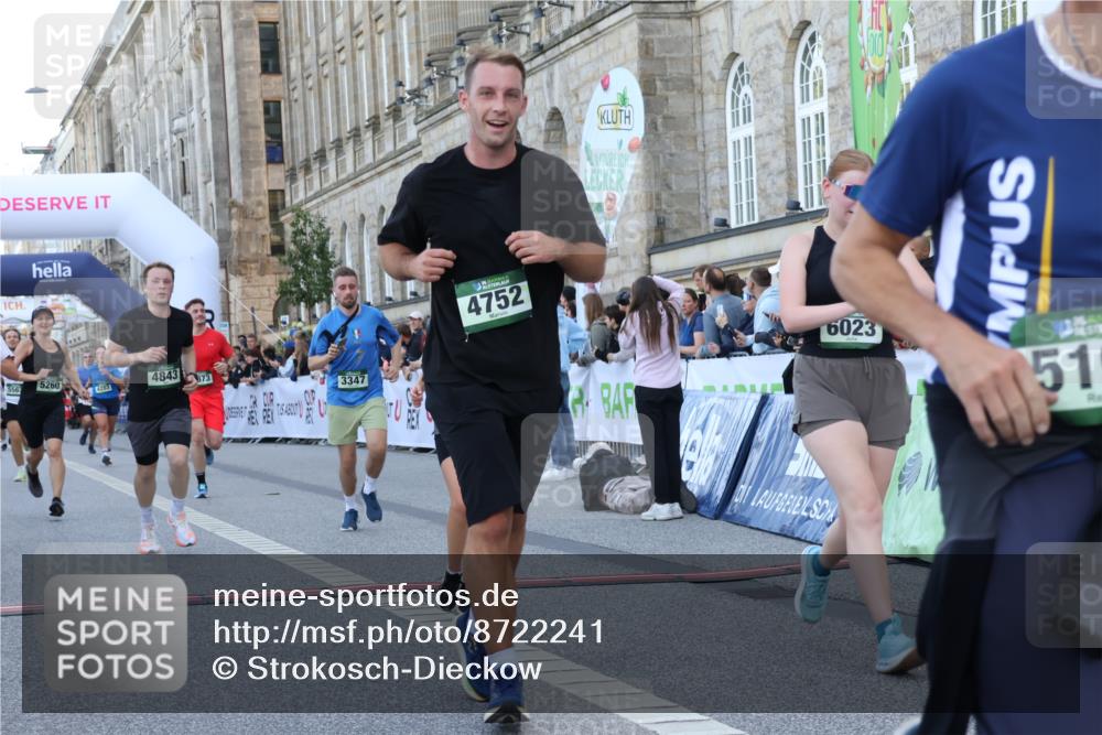 07.09.2025 - BARMER Alsterlauf Strokosch-Dieckow http://msf.ph/oto/8722241 07.09.2025 09:58:42 Ziel 2257, 2670, 2984, 3347, 4006, 4283, 4618, 4712, 4752, 4843, 4873, 4900, 5196, 5260, 5567, 6014, 6023, 8042, 8091, 8439 meine-sportfotos.de