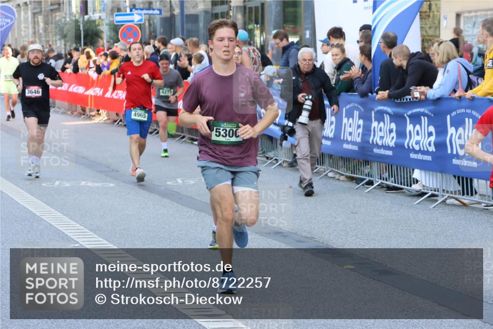 07.09.2025 - BARMER Alsterlauf Strokosch-Dieckow http://msf.ph/oto/8722257 07.09.2025 09:55:10 Ziel 2029, 2188, 2345, 2374, 2445, 2616, 2737, 2800, 3211, 3242, 3298, 3831, 3961, 4646, 4657, 4677, 4839, 5011, 5350, 5675, 5691, 5713, 5903, 8129, 8159, 8309 meine-sportfotos.de