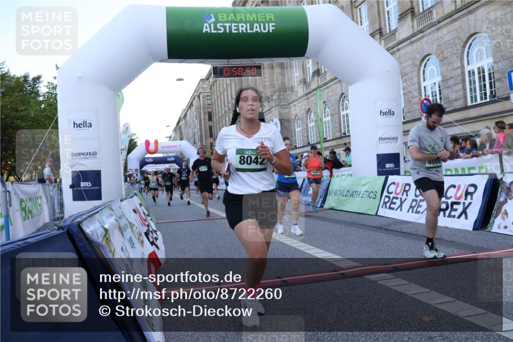 07.09.2025 - BARMER Alsterlauf Strokosch-Dieckow http://msf.ph/oto/8722260 07.09.2025 09:58:49 Ziel 2729, 2730, 2740, 3207, 3347, 3813, 4006, 4229, 4283, 4828, 4873, 4900, 5260, 5567, 5685, 5793, 5929, 5930, 5981, 6001, 8042 meine-sportfotos.de