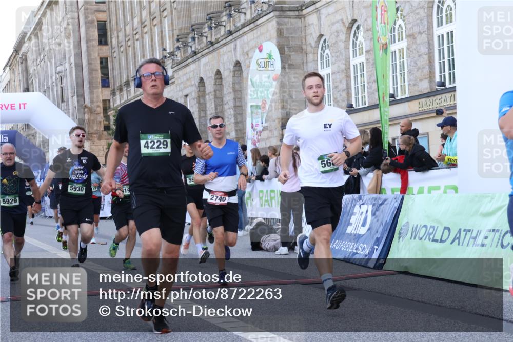 07.09.2025 - BARMER Alsterlauf Strokosch-Dieckow http://msf.ph/oto/8722263 07.09.2025 09:58:50 Ziel 2729, 2730, 2740, 3207, 3813, 4006, 4229, 4283, 4423, 4828, 4872, 4873, 4900, 5567, 5685, 5793, 5929, 5930, 5981, 6001, 8042 meine-sportfotos.de