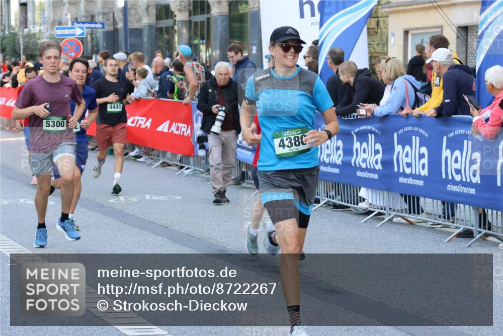07.09.2025 - BARMER Alsterlauf Strokosch-Dieckow http://msf.ph/oto/8722267 07.09.2025 09:55:09 Ziel 2029, 2374, 2445, 2569, 2616, 2737, 2800, 3211, 3242, 3298, 3831, 3961, 4646, 4657, 4677, 4839, 4887, 5011, 5350, 5494, 5675, 5691, 5713, 5903, 8129, 8159, 8263, 8309 meine-sportfotos.de