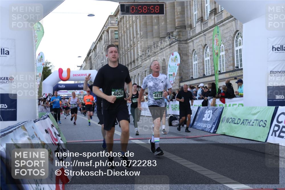 07.09.2025 - BARMER Alsterlauf Strokosch-Dieckow http://msf.ph/oto/8722283 07.09.2025 09:58:57 Ziel 2210, 2375, 2483, 2729, 2730, 2803, 3040, 3266, 3479, 3704, 3813, 4119, 4135, 4423, 4558, 4559, 4698, 4828, 4872, 5147, 5793, 6001, 8334 meine-sportfotos.de