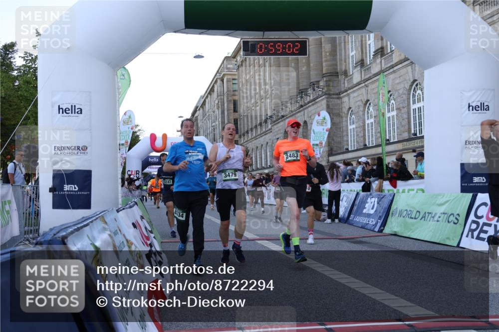 07.09.2025 - BARMER Alsterlauf Strokosch-Dieckow http://msf.ph/oto/8722294 07.09.2025 09:59:00 Ziel 2210, 2375, 2483, 2762, 2803, 3040, 3050, 3266, 3479, 3704, 4119, 4135, 4219, 4423, 4558, 4559, 4698, 4828, 4872, 5147, 5955, 6340, 8334, 8387, 8388 meine-sportfotos.de