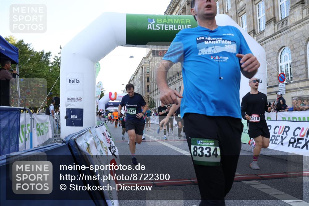 07.09.2025 - BARMER Alsterlauf Strokosch-Dieckow http://msf.ph/oto/8722300 07.09.2025 09:59:02 Ziel 2210, 2375, 2483, 2640, 2762, 2803, 2988, 3040, 3050, 3266, 3479, 3593, 3704, 4119, 4135, 4219, 4423, 4558, 4559, 4698, 4872, 5147, 5882, 5955, 6340, 8334, 8387, 8388 meine-sportfotos.de