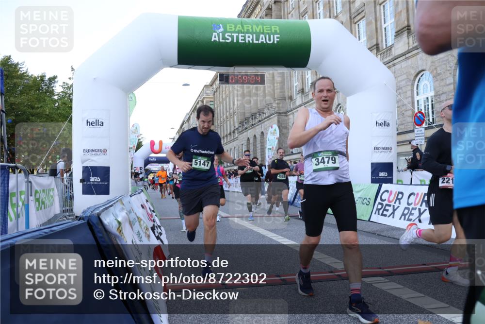 07.09.2025 - BARMER Alsterlauf Strokosch-Dieckow http://msf.ph/oto/8722302 07.09.2025 09:59:02 Ziel 2210, 2375, 2483, 2640, 2762, 2803, 2988, 3040, 3050, 3266, 3479, 3593, 3704, 4119, 4135, 4219, 4423, 4558, 4559, 4698, 4872, 5147, 5882, 5955, 6340, 8334, 8387, 8388 meine-sportfotos.de