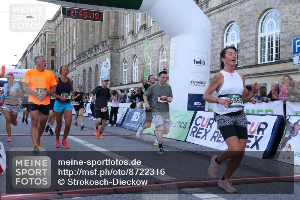 07.09.2025 - BARMER Alsterlauf Strokosch-Dieckow http://msf.ph/oto/8722316 07.09.2025 09:59:07 Ziel 2375, 2640, 2762, 2803, 2988, 3040, 3050, 3593, 3631, 4119, 4135, 4219, 4227, 4242, 4558, 4559, 4698, 4972, 5882, 5955, 6160, 6161, 6340, 8387, 8388 meine-sportfotos.de