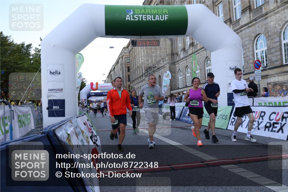 07.09.2025 - BARMER Alsterlauf Strokosch-Dieckow http://msf.ph/oto/8722348 07.09.2025 09:59:18 Ziel 2055, 2297, 2786, 2867, 3394, 3482, 3666, 4290, 4940, 5099, 5100, 5174, 5335, 5498, 5501, 5518, 5548, 5723, 5834, 8117, 8239 meine-sportfotos.de