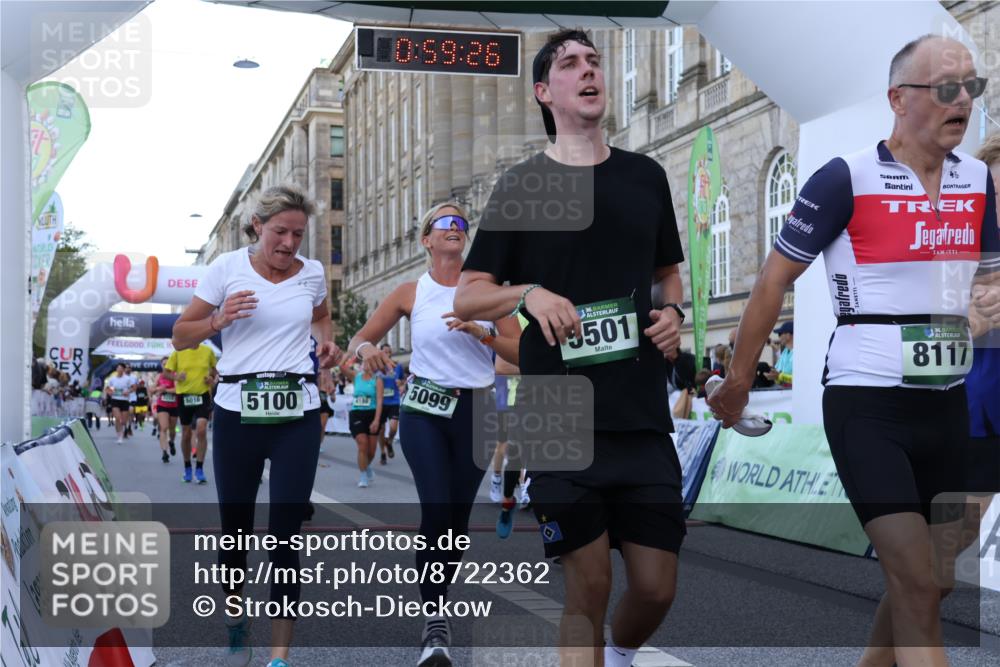 07.09.2025 - BARMER Alsterlauf Strokosch-Dieckow http://msf.ph/oto/8722362 07.09.2025 09:59:24 Ziel 2055, 2786, 2808, 3081, 3252, 3414, 3482, 3492, 4183, 4188, 4225, 4226, 4290, 4299, 4801, 5016, 5099, 5100, 5211, 5335, 5501, 5518, 5838, 6157, 8117 meine-sportfotos.de