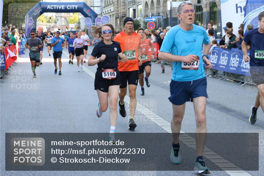 07.09.2025 - BARMER Alsterlauf Strokosch-Dieckow http://msf.ph/oto/8722370 07.09.2025 09:54:54 Ziel 2374, 2419, 2514, 2516, 2569, 3048, 3115, 3122, 3646, 3951, 3961, 4275, 4436, 4441, 4887, 4965, 5011, 5026, 5321, 5330, 5494, 5535, 5549, 5949, 6143, 8050, 8095, 8159, 8263, 8407 meine-sportfotos.de