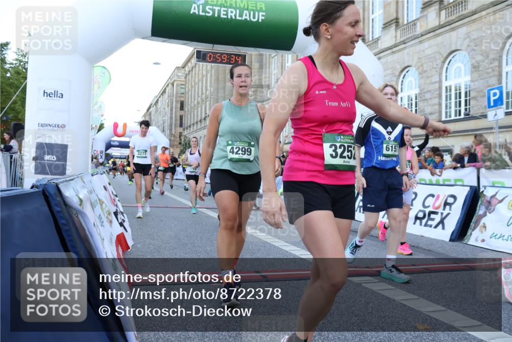 07.09.2025 - BARMER Alsterlauf Strokosch-Dieckow http://msf.ph/oto/8722378 07.09.2025 09:59:33 Ziel 2270, 2303, 2993, 3075, 3081, 3222, 3252, 3277, 3414, 3492, 3667, 3709, 3710, 3899, 3909, 4123, 4183, 4225, 4226, 4299, 4700, 4801, 5106, 5211, 5313, 5552, 5667, 6064, 6157, 6189, 6326 meine-sportfotos.de
